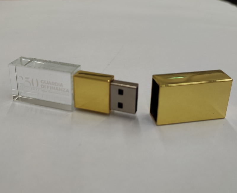 USB logo 250
